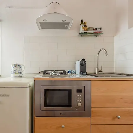 Spacious 2br For Families & Quiet Lejlighed *