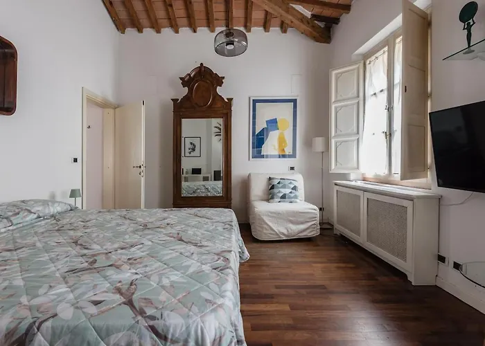 Spacious 2Br Apartment For Families Central & Quiet Pisa Pisa