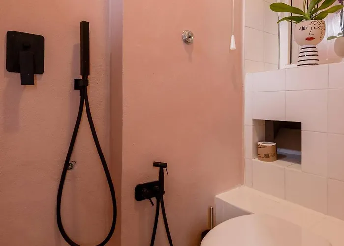 Spacious 2Br Apartment For Families Central & Quiet Pisa Pisa